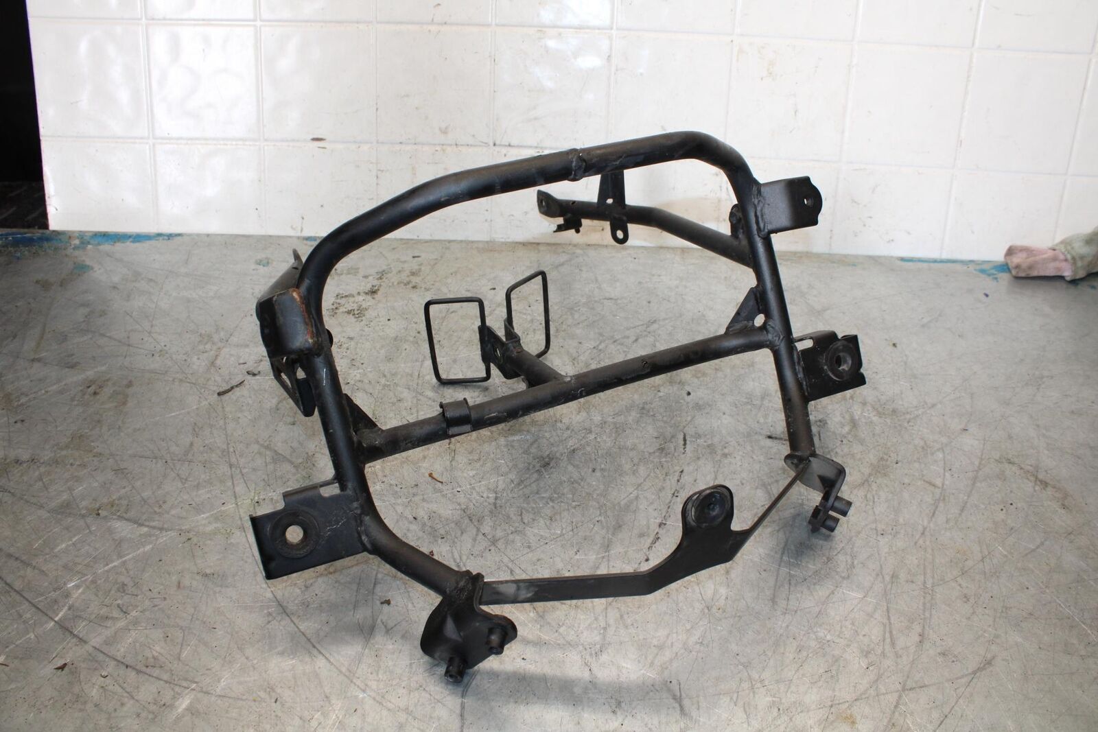 13-17 KAWASAKI NINJA 300 UPPER FAIRING MIRROR GAUGES STAY BRACKET BB429