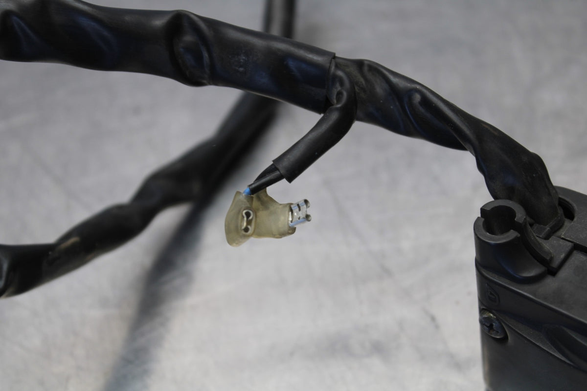 04-05 YAMAHA YZF R1 LEFT CLIP ON HANDLE HORN SIGNALS SWITCH SWITCHES  BB173