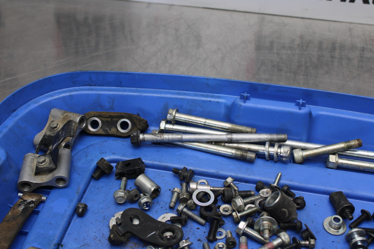 17-22 KTM 390 DUKE ENGINE MOUNTING BOLTS HARDWARE MOTOR SCREWS BB180