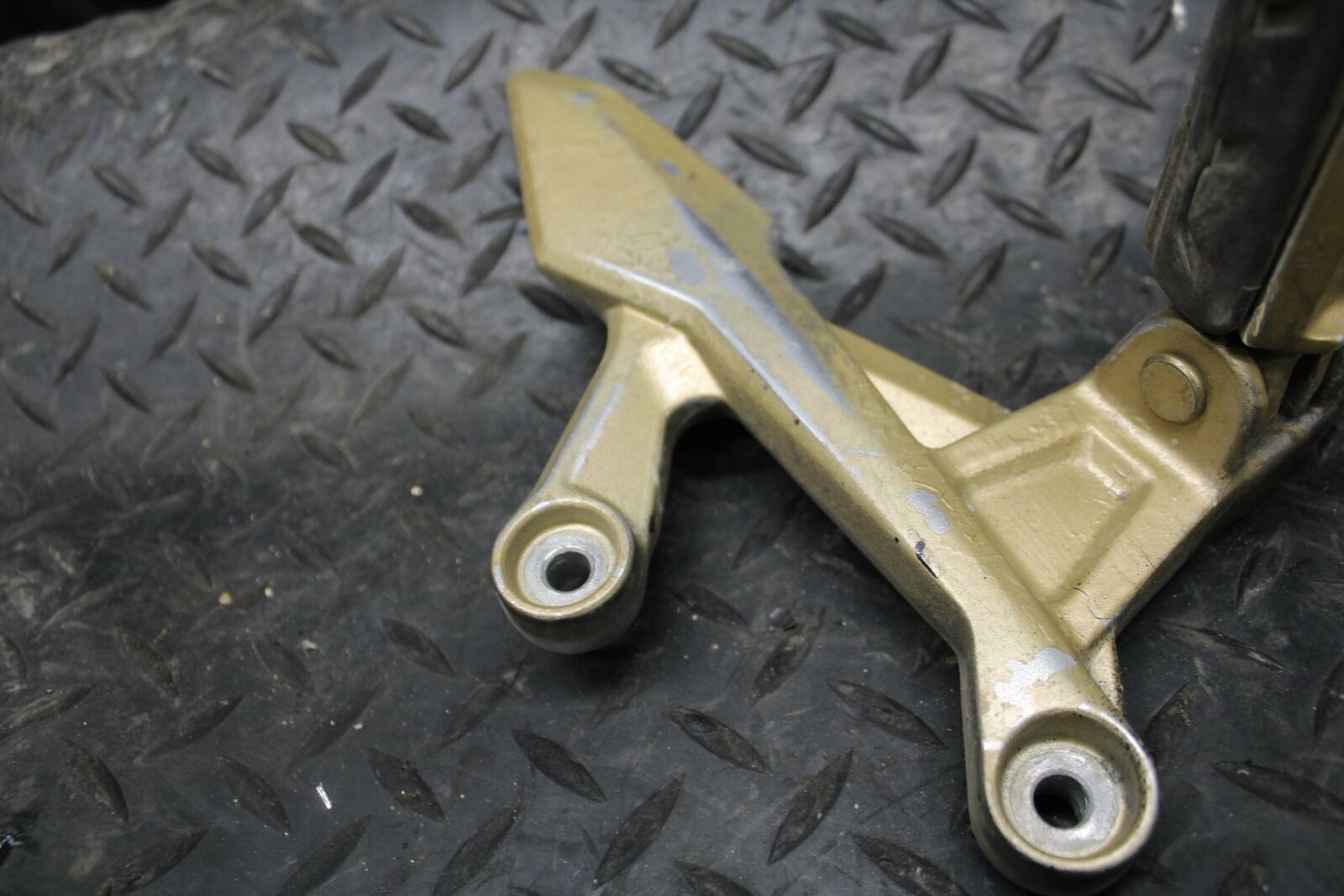 16-18 HONDA CBR500R LEFT REARSET REAR SET DRIVER FOOT PEG REST STOP BB231