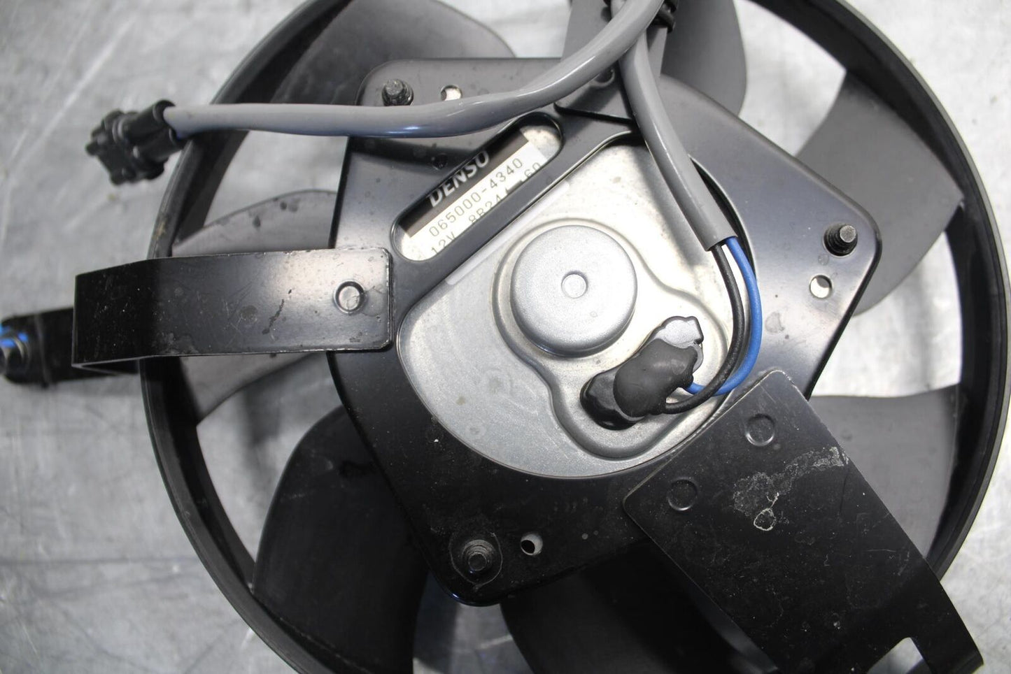 19-20 KAWASAKI NINJA ZX6R ENGINE RADIATOR COOLING FAN BB517