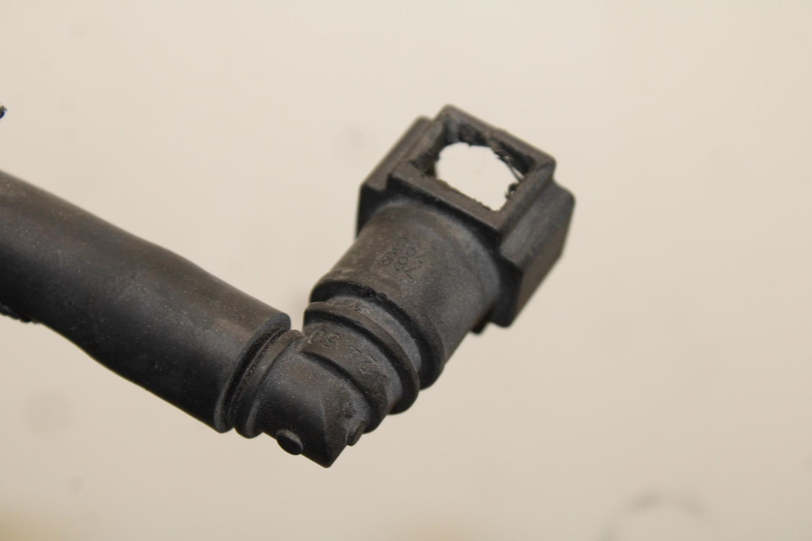 03-08 KAWASAKI VULCAN 1600 FUEL HOSE BB616