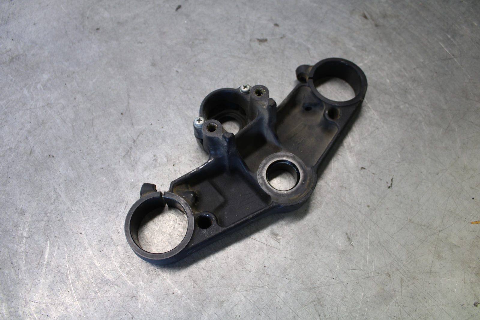 03-04 HONDA CBR600RR FORKS UPPER TRIPLE TREE CLAMP 53300-MEE-000 BB661