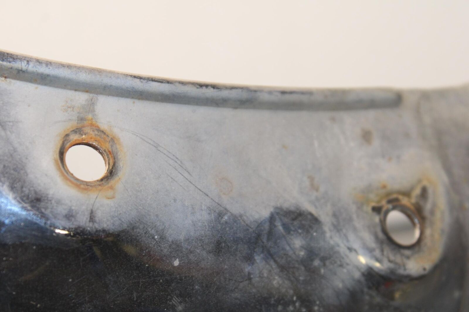 80-83 SUZUKI GS750E REAR BACK FENDER MUD GUARD BB82