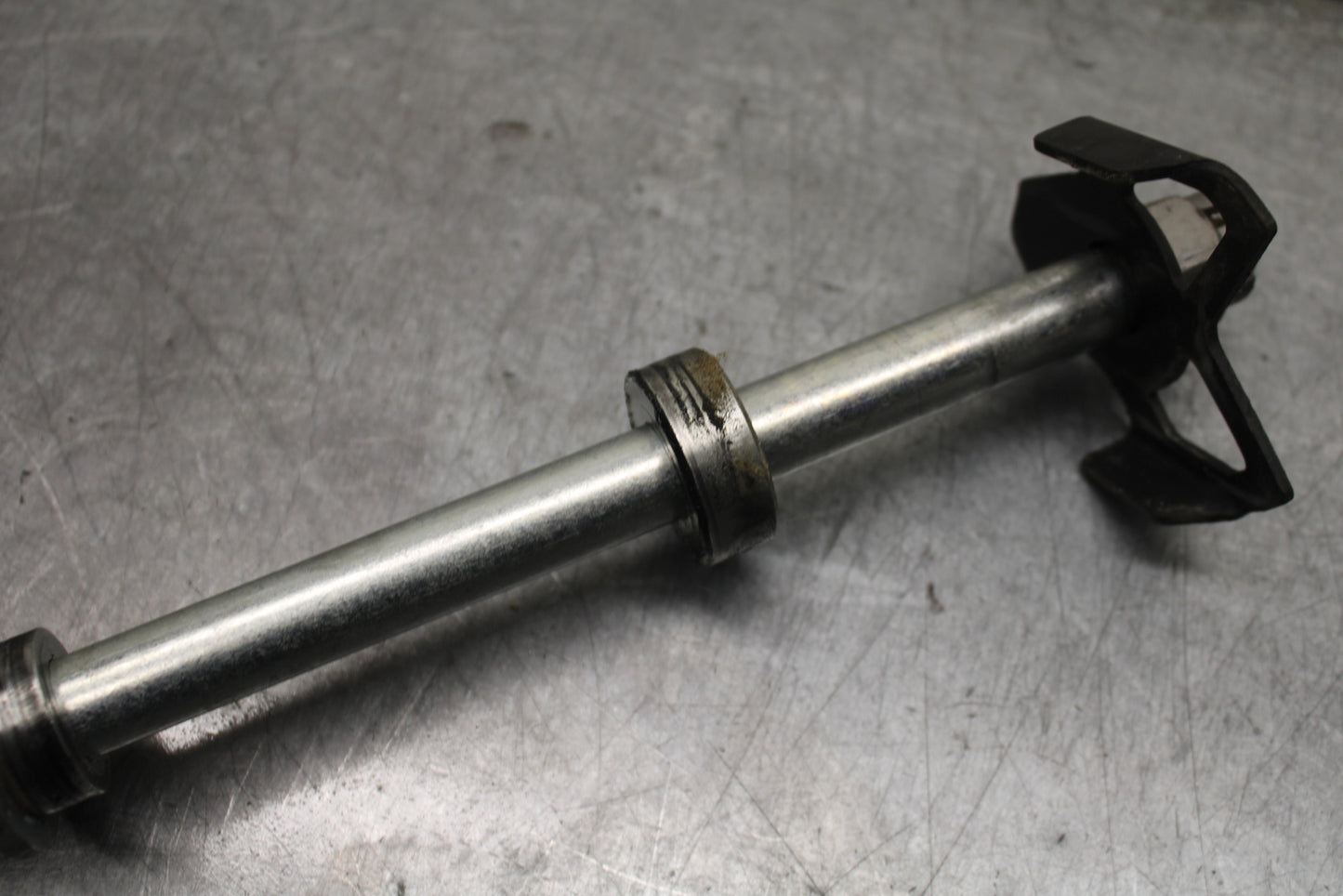 24 KAWASAKI NINJA 500 ABS REAR AXLE BACK WHEEL RIM PIVOT BOLT AXEL BB730