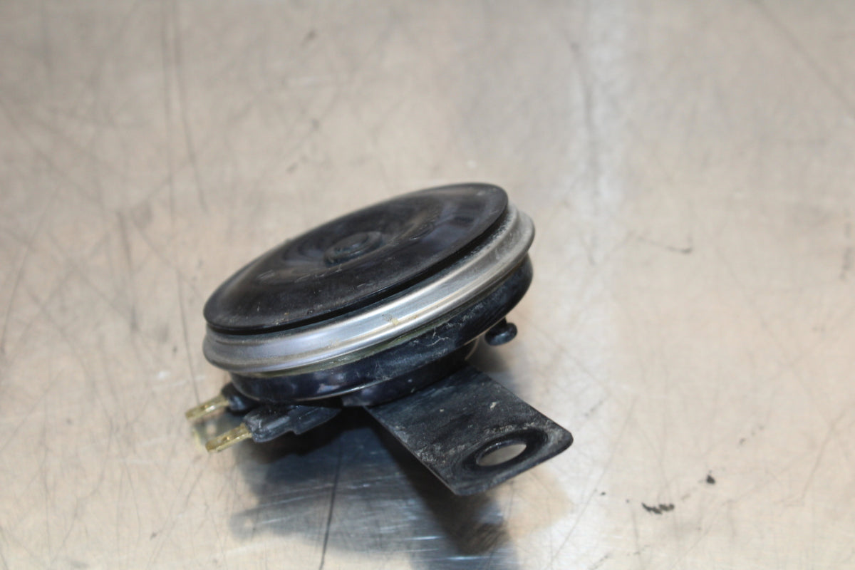 23 YAMAHA YZF R3 HORN SIGNAL BB147