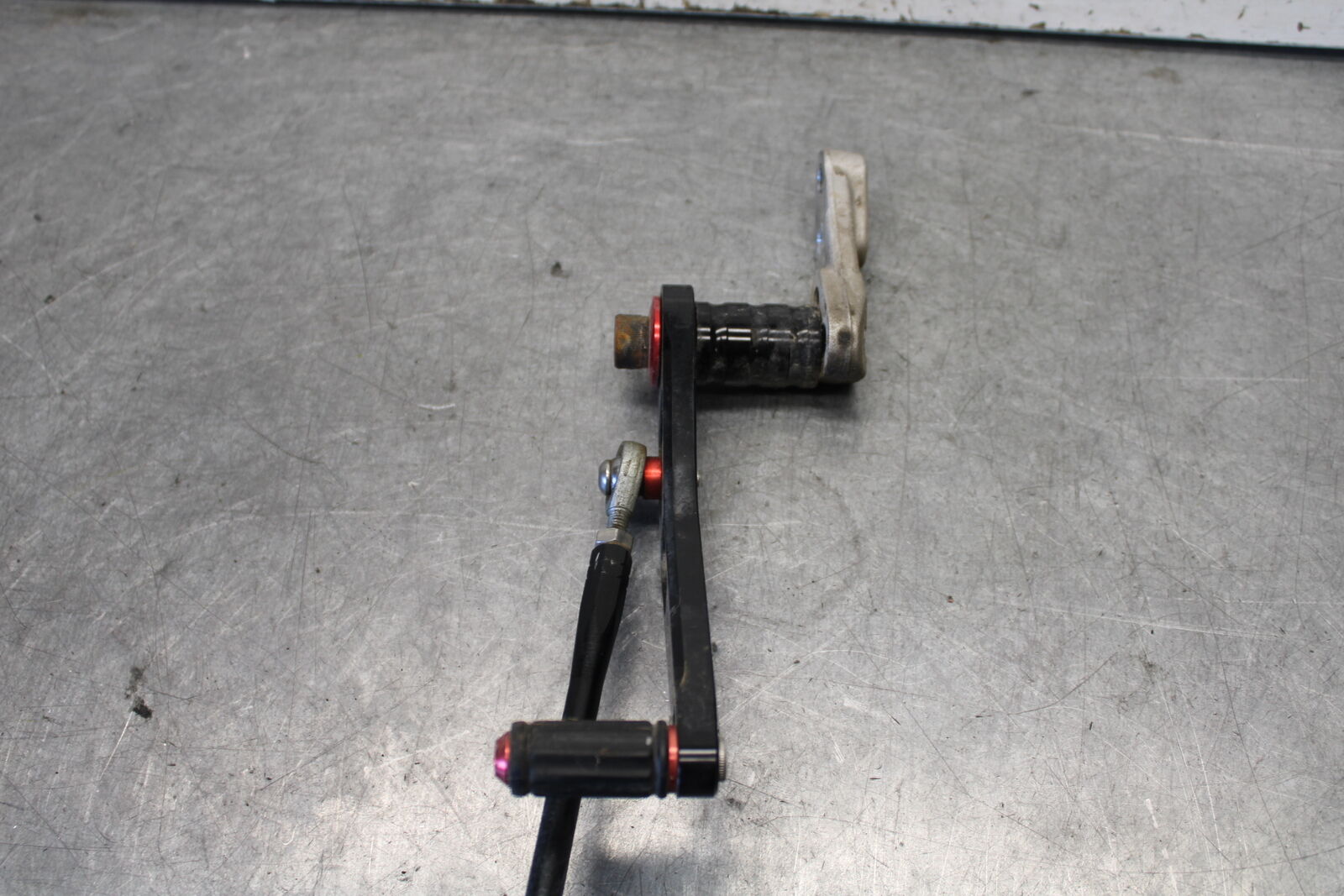 11-24 SUZUKI GSXR750 SHIFTER LINKAGE SHIFT LINK PEDAL BB687