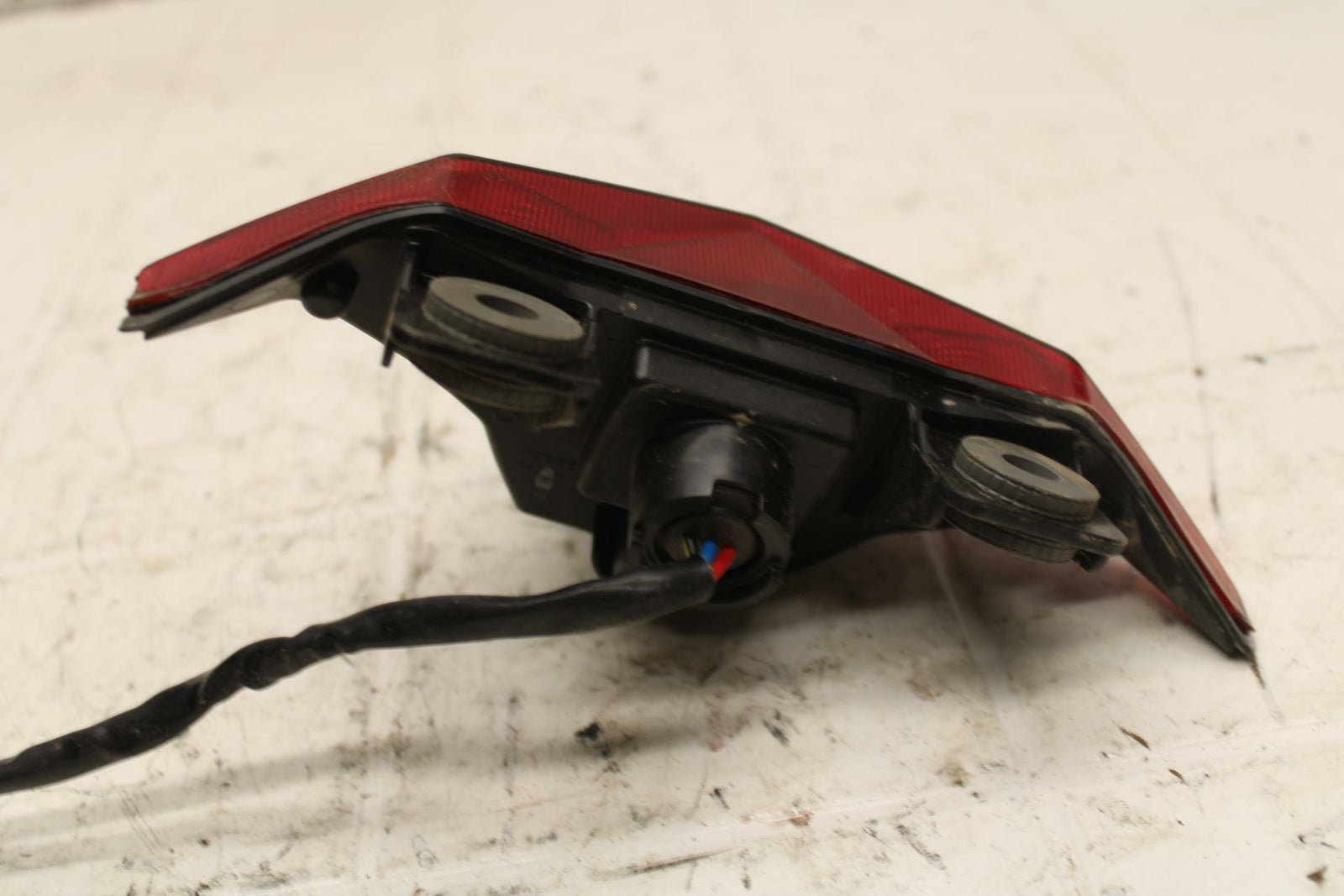 19-20 KAWASAKI NINJA ZX6R ZX636 REAR TAIL TAILLIGHT BACK BRAKE LIGHT BB407