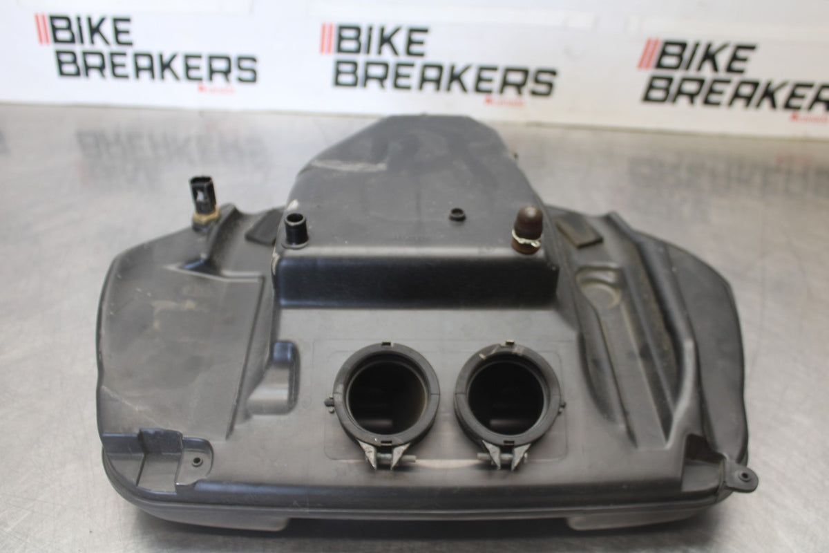 05-09 SUZUKI BOULEVARD C90 AIRBOX AIR INTAKE FILTER BOX BB918