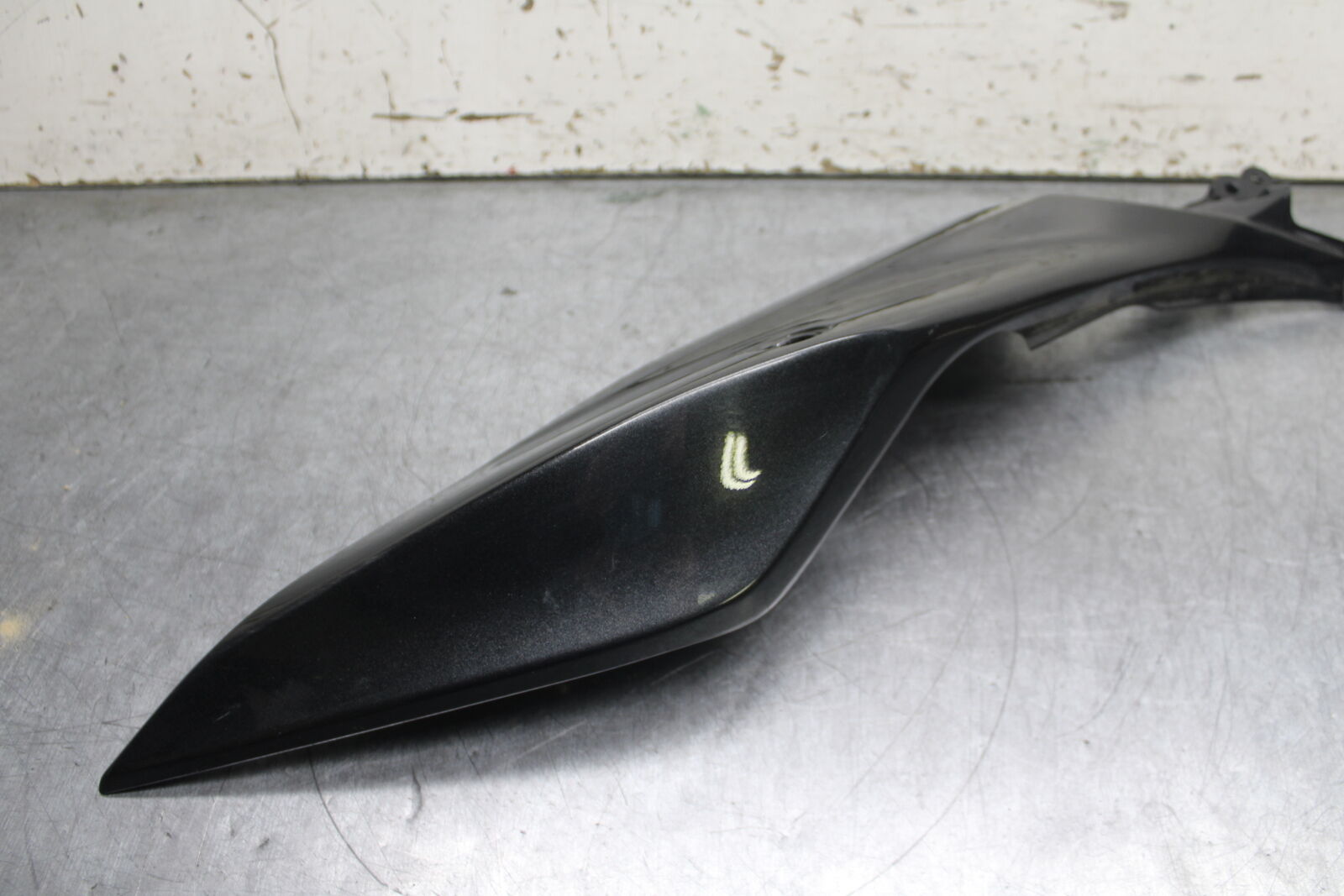 18-23 KAWASAKI NINJA 400 EX400 ABS LEFT REAR BACK TAIL FAIRING COWL SHROUD BB747