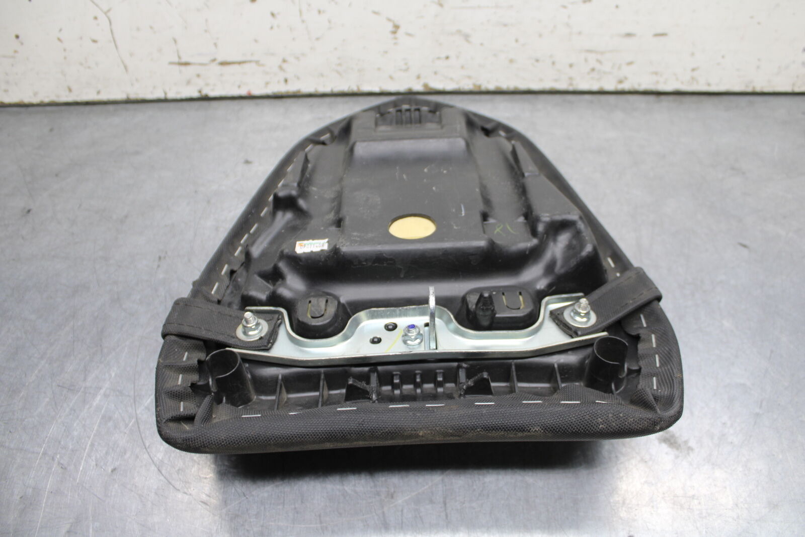 14-15 KAWASAKI NINJA 650 EX650F ABS REAR PASSENGER TANDEM SEAT PAD SADDLE BB741