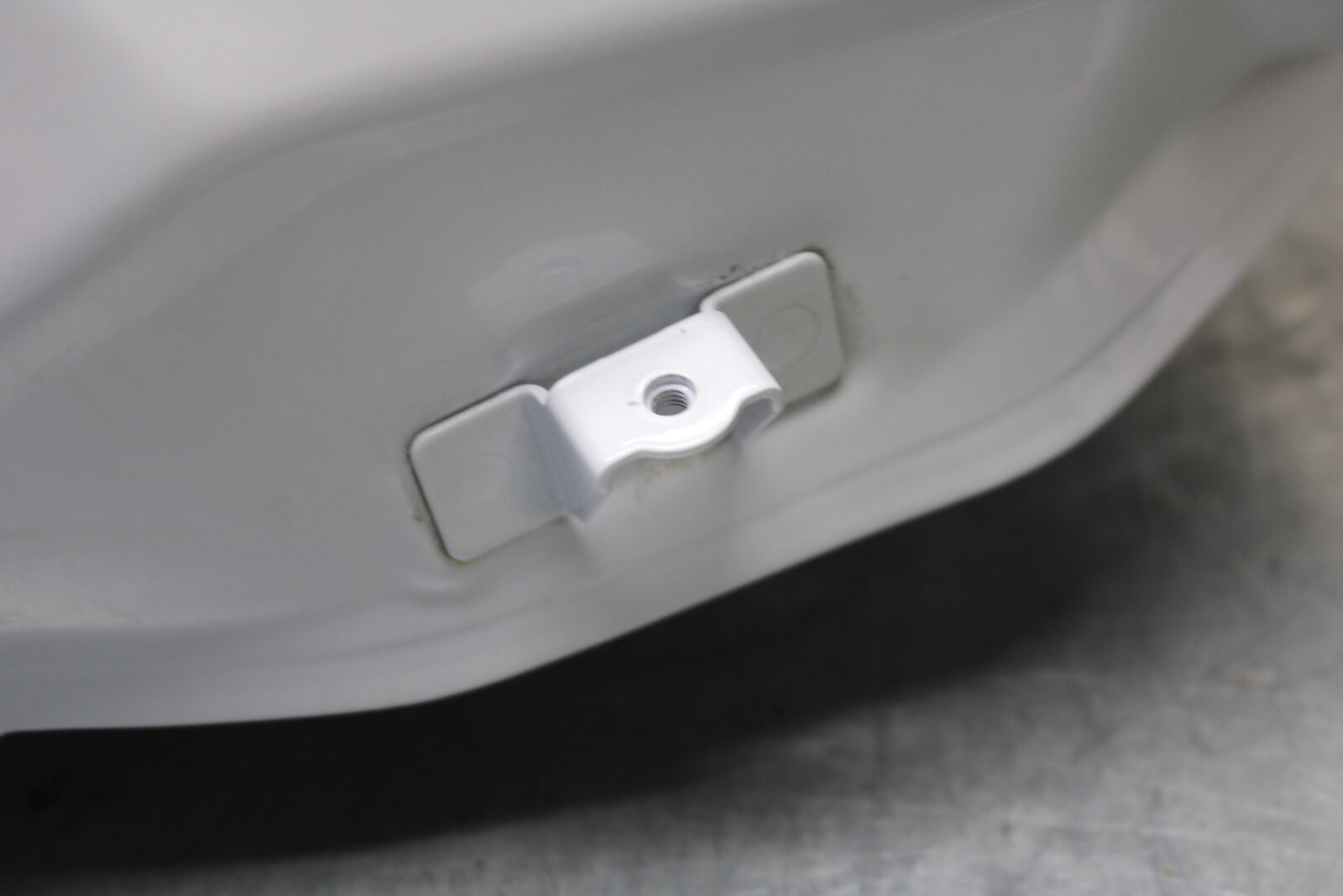 18-23 KAWASAKI NINJA 400 GAS TANK FUEL CELL PETROL RESERVOIR BB660