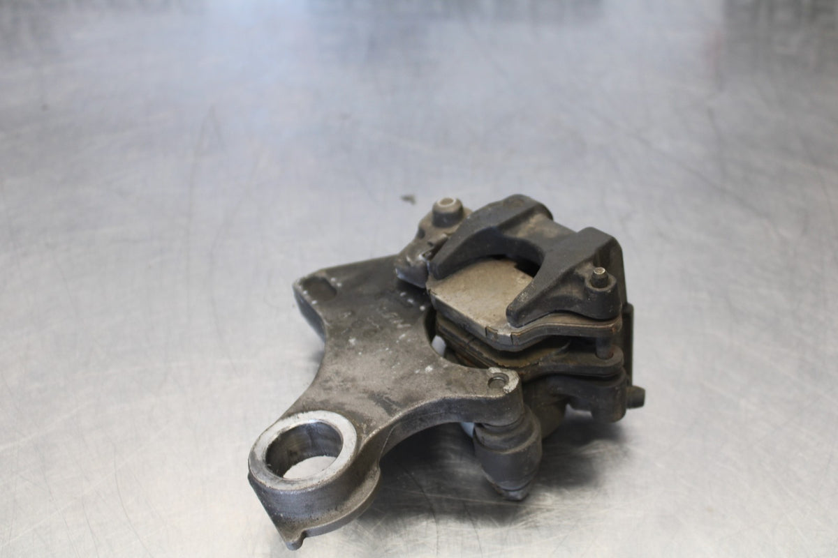 05 YAMAHA YZF R6 REAR BACK BRAKE CALIPER W MOUNT BRACKET BB894