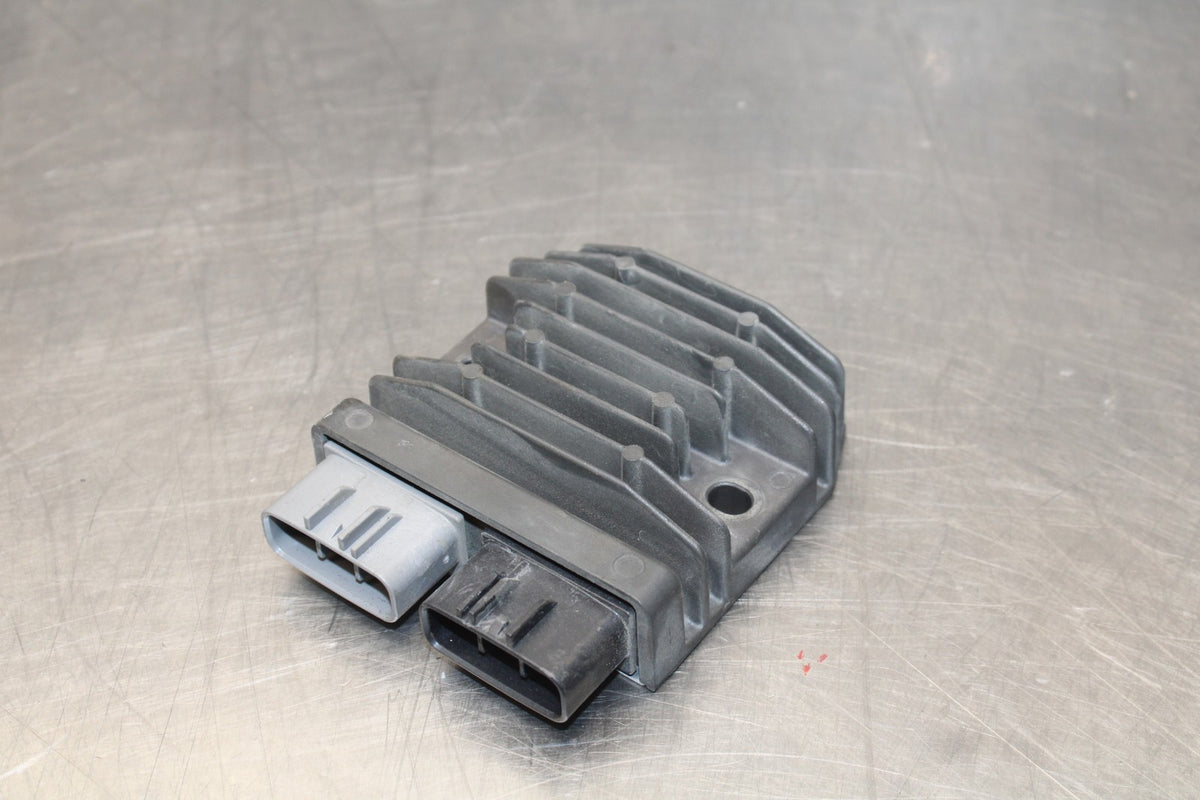18 HONDA CB500F RECTIFIER VOLTAGE REGULATOR BB861