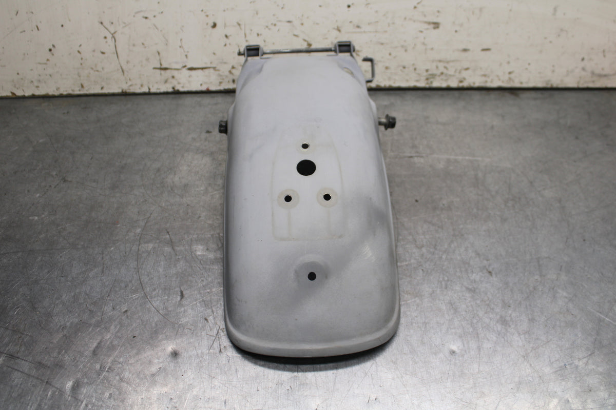 78-81 YAMAHA XS1100 REAR BACK FENDER MUD GUARD BB107