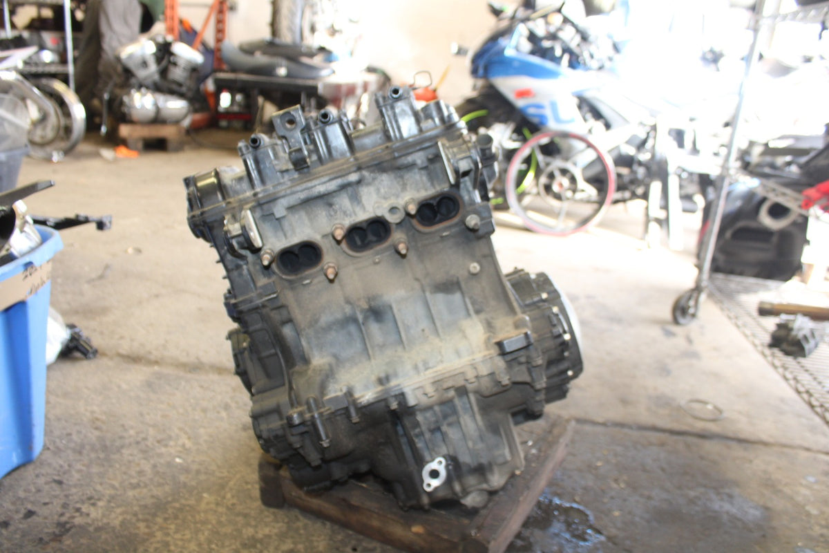 05-08 TRIUMPH SPEED TRIPLE 1050 ENGINE MOTOR BB933