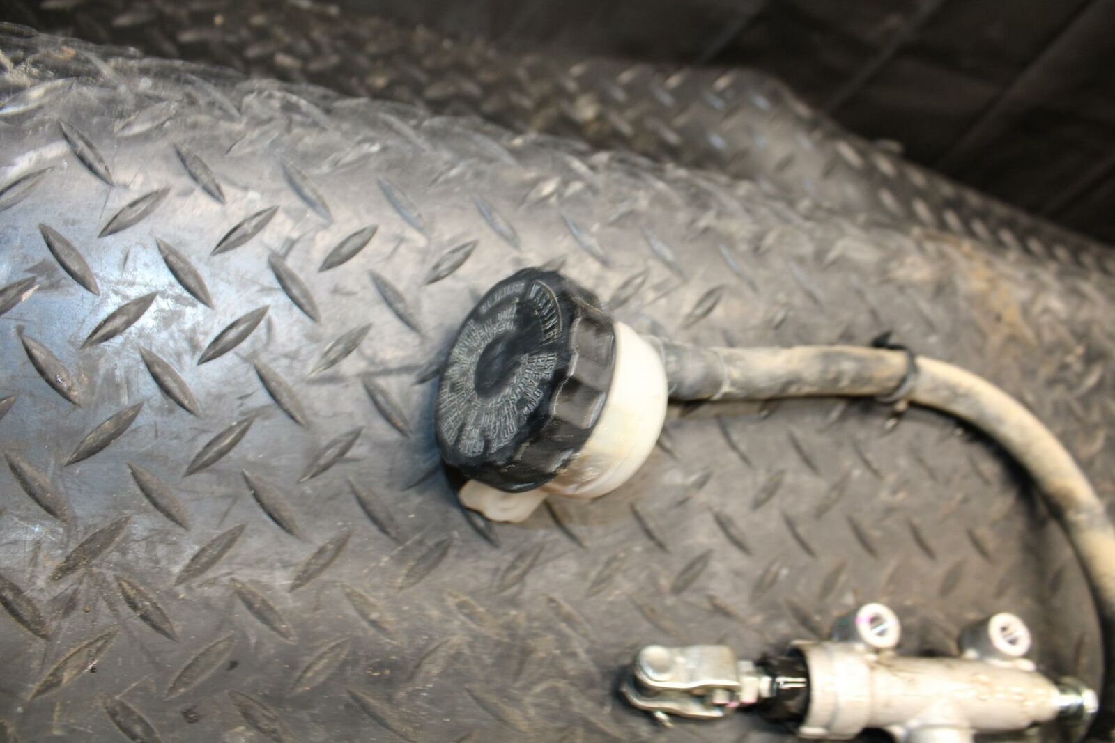 12-17 KAWASAKI NINJA 650 REAR BRAKE MASTER CYLINDER W RESERVOIR 43015-0559 BB211