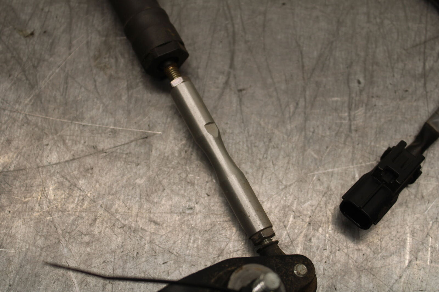 22-24 YAMAHA XSR900 SHIFTER LINKAGE SHIFT LINK PEDAL BB710