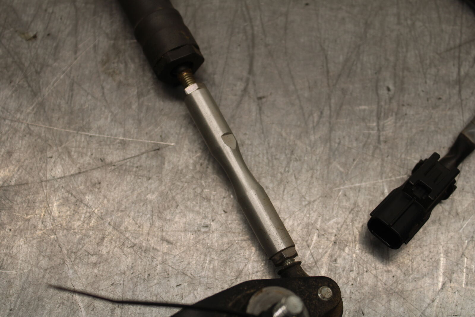 22-24 YAMAHA XSR900 SHIFTER LINKAGE SHIFT LINK PEDAL BB710