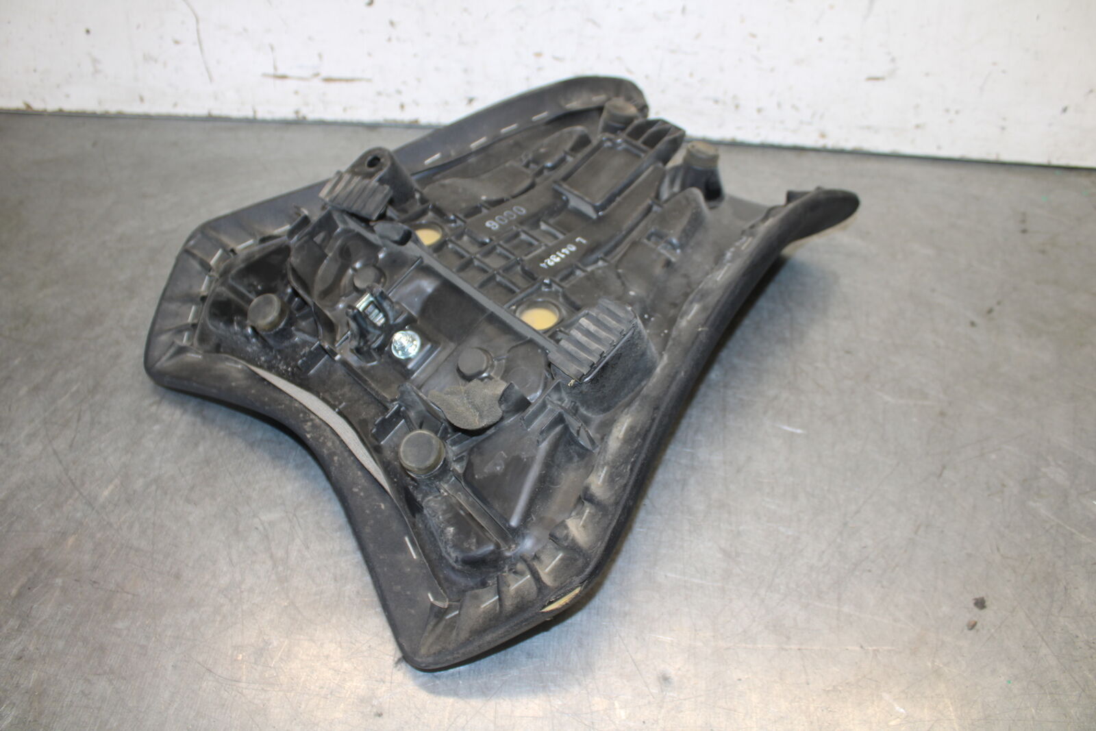 19-23 KAWASAKI NINJA ZX6R FRONT DRIVERS SEAT PAD SADDLE PILLION BB701