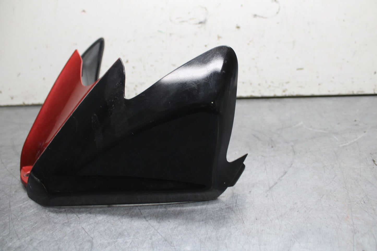 08-10 SUZUKI GSXR 600  FRONT GAS TANK FUEL CELL FAIRING COWL COVER TRIM BB101