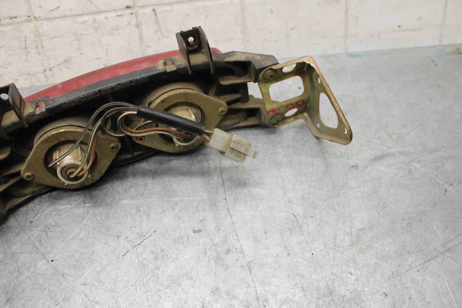 1993 Suzuki GSXR1100W REAR TAIL TAILLIGHT BACK BRAKE LIGHT BB46