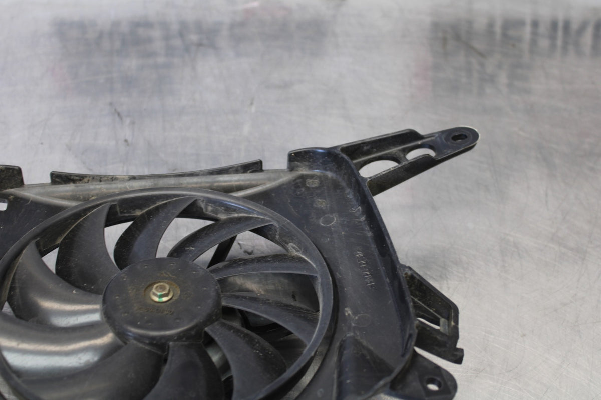 20 TRIUMPH STREET TRIPLE 765 ENGINE RADIATOR COOLING FAN BB864