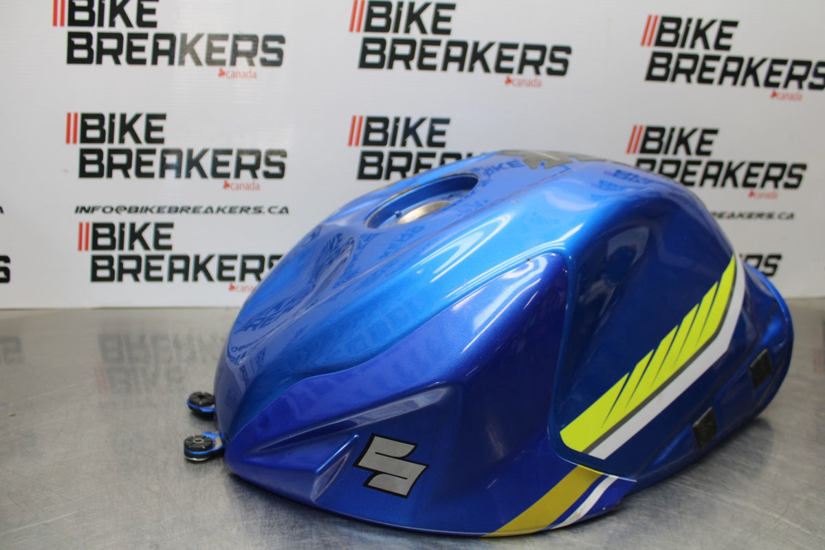 11-22 SUZUKI GSXR 600  GAS TANK FUEL CELL PETROL RESERVOIR BB193