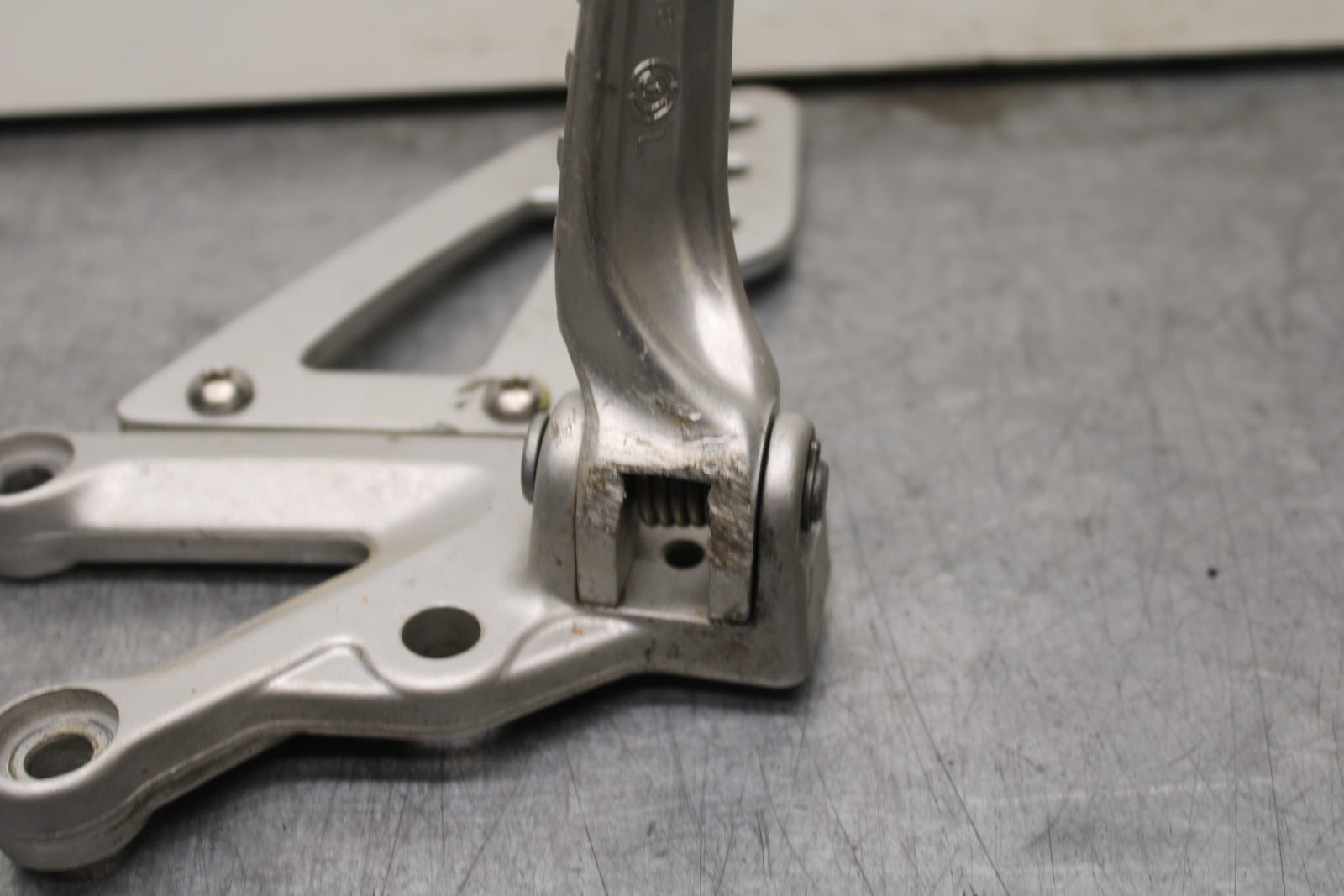 10-11 APRILIA RSV4 R LEFT REARSET REAR SET DRIVER FOOT PEG REST STOP BB120