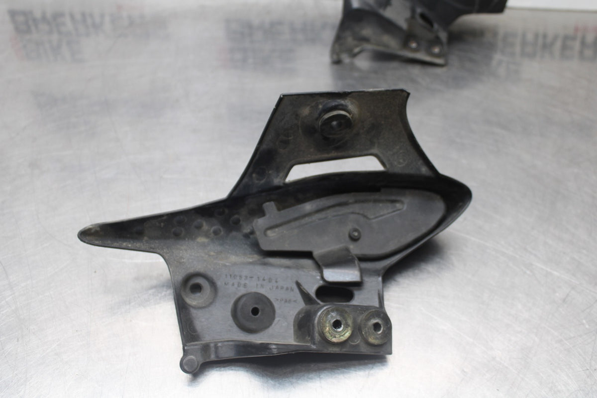05-06 KAWASAKI NINJA ZX6R RIGHT LEFT REAR BACK TAIL FAIRING COWL SHROUD BB877