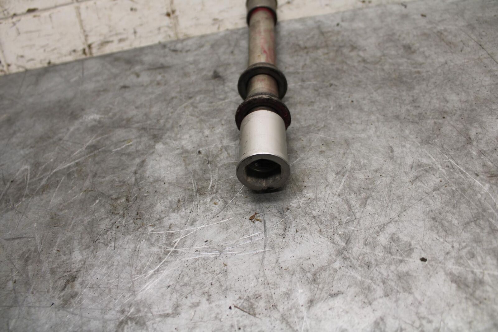 09-12 KAWASAKI NINJA ZX6R FRONT WHEEL RIM AXLE PIVOT BOLT bb544