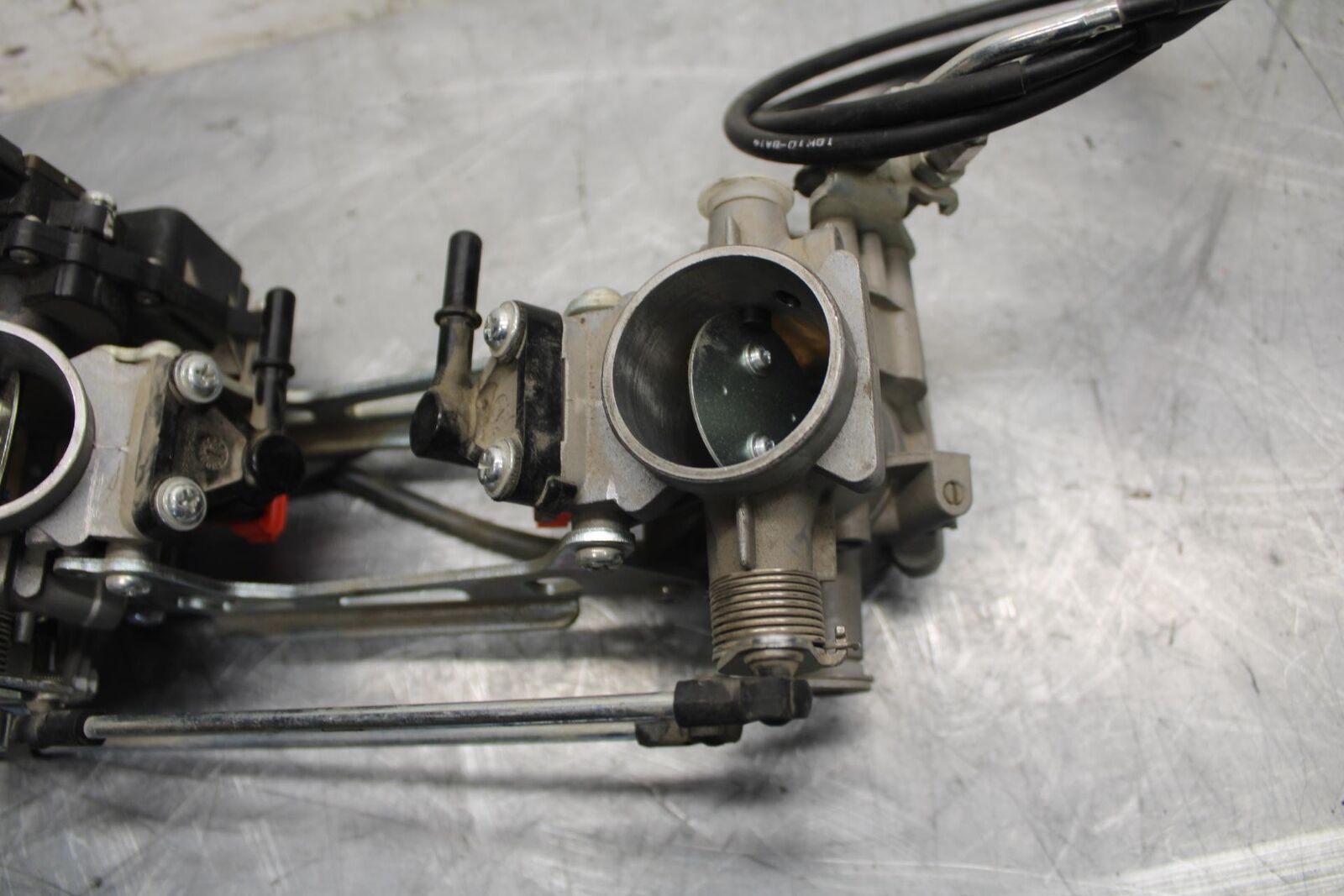 2017 Suzuki SV650X SV650AL7 ABS MAIN FUEL INJECTORS / THROTTLE BODIES BB511