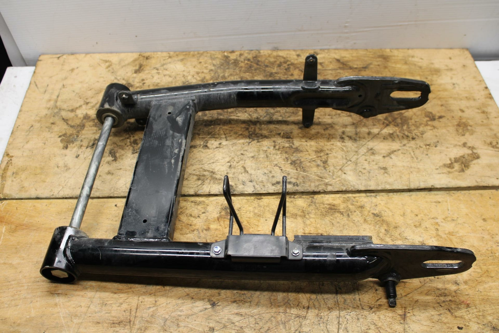 17-20 YAMAHA BOLT XVS950 R-SPEC REAR SWINGARM SUSPENSION ARM BB348