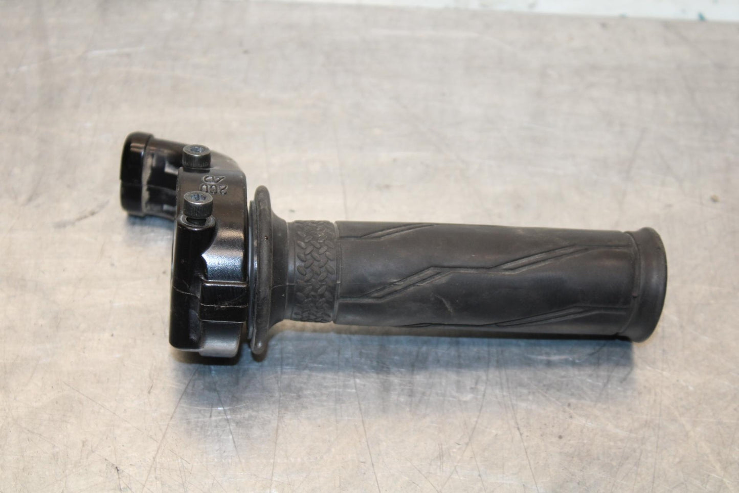 2006 Yamaha YZF R6 THROTTLE CABLE LINE HOUSING GUIDE 3XW-26282-01-00 BB560