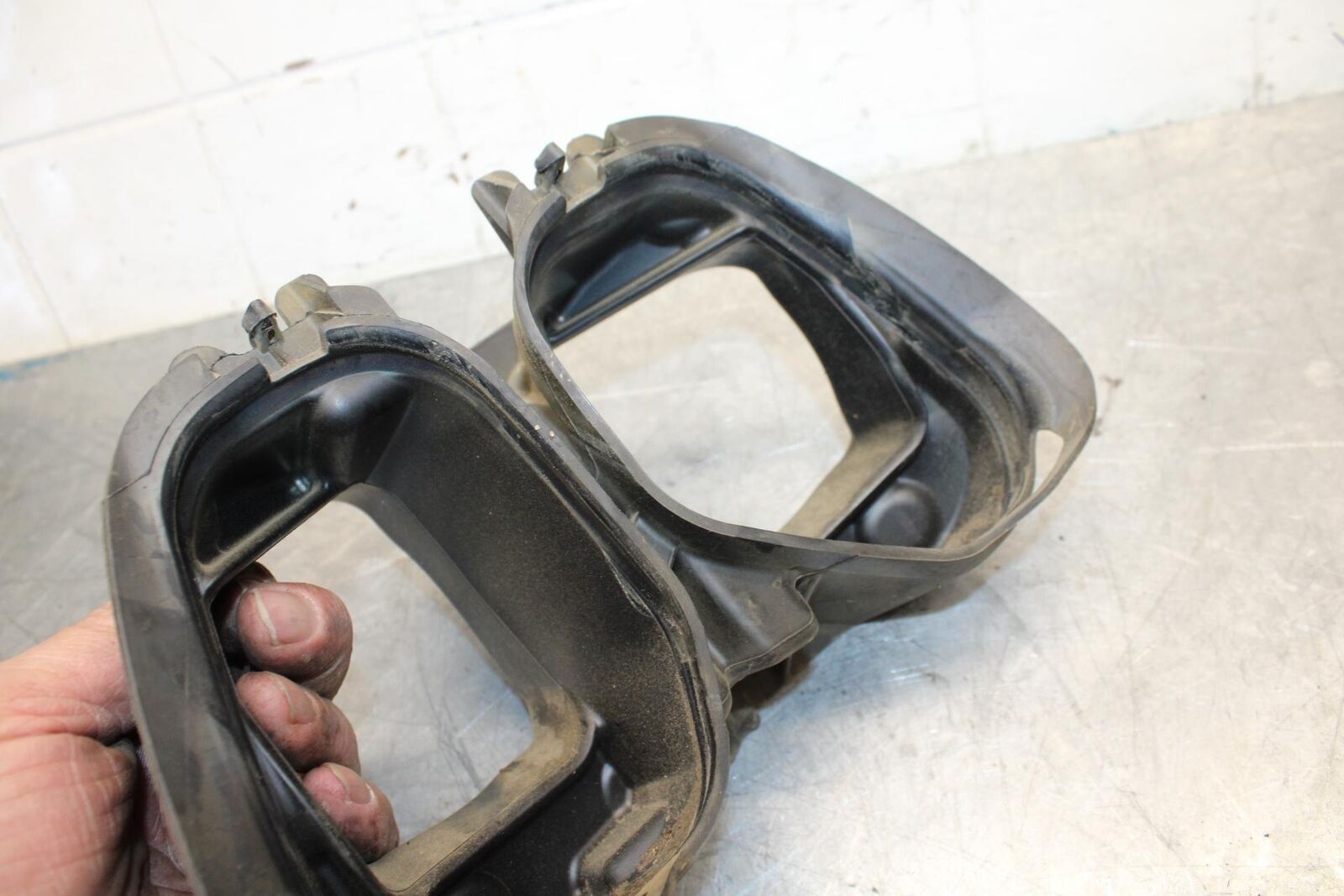 09-12 HONDA CBR600RR RAM AIR INTAKE TUBE DUCT RUBBER SEAL BB450