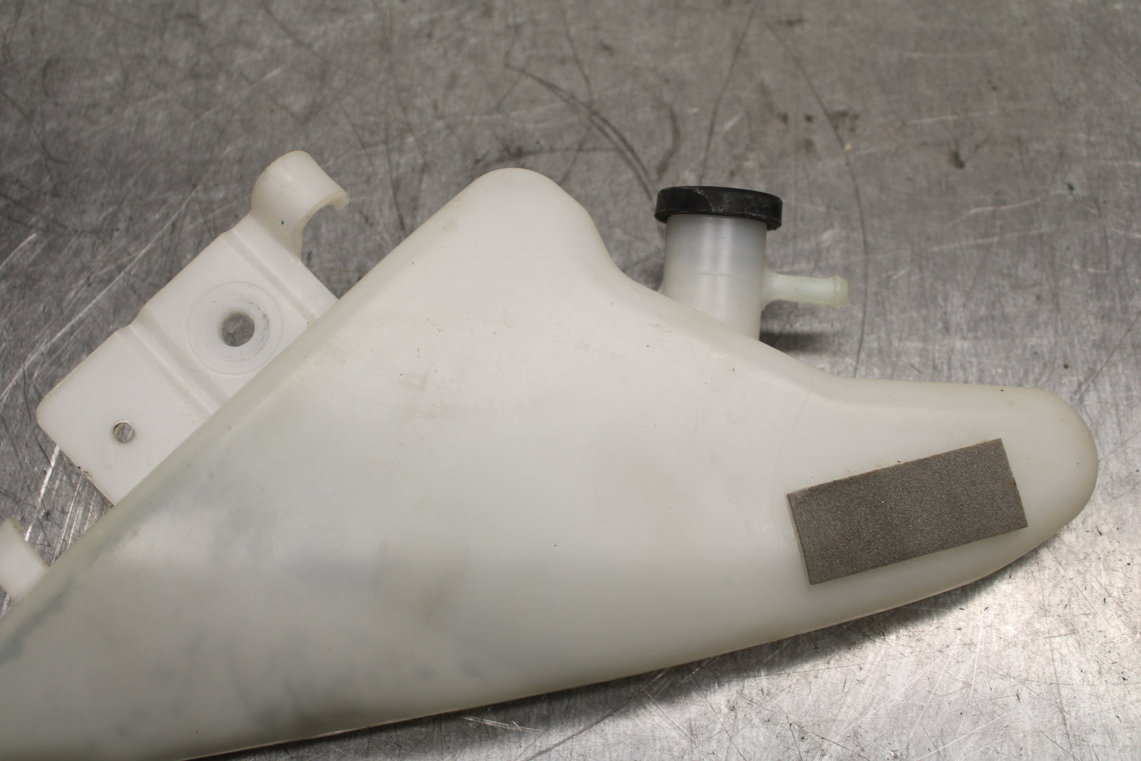 13 SUZUKI GSXR750 COOLANT WATER TANK RESERVOIR BOTTLE BB110
