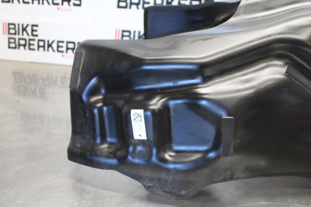 19 BMW F750GS GAS TANK FUEL CELL PETROL RESERVOIR BB938