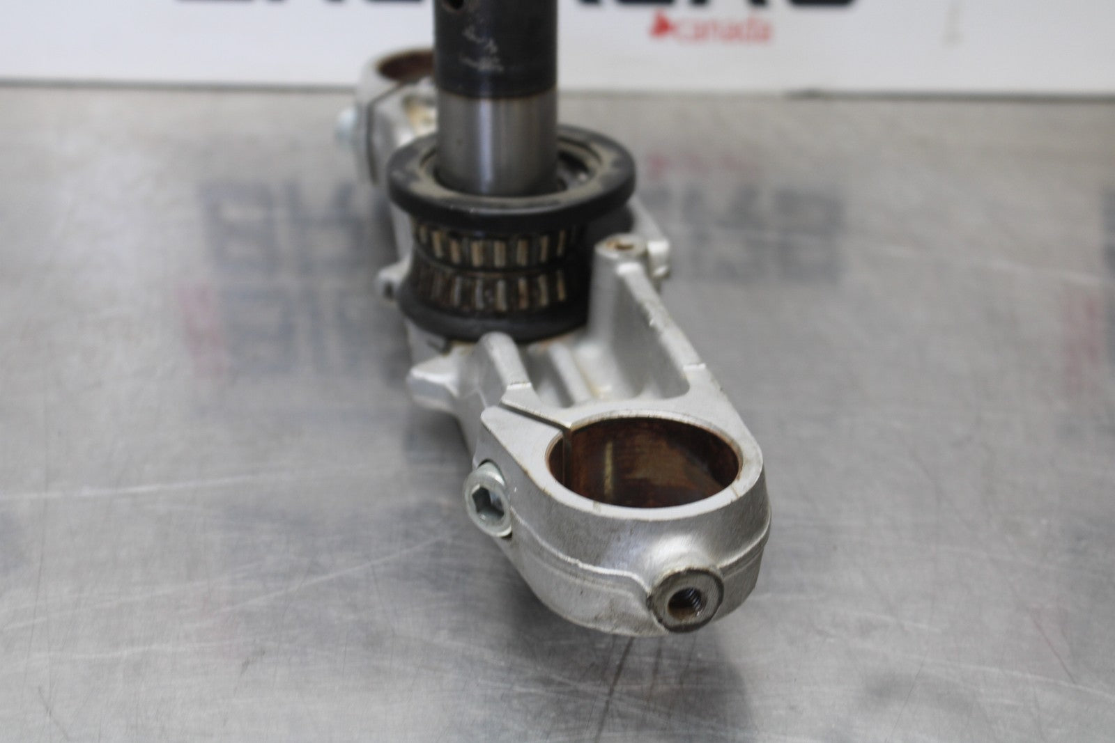 03-08 KAWASAKI VULCAN 1600 FRONT FORKS CLAMP LOWER TRIPLE TREE STEM BB196