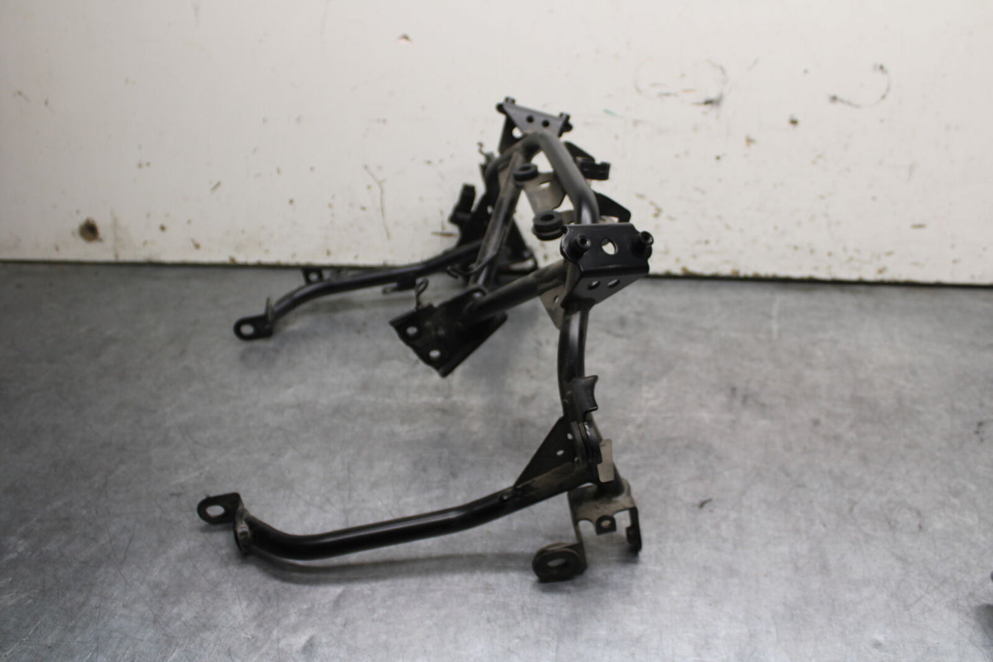 18-24 KAWASAKI NINJA 650 UPPER FAIRING MIRROR GAUGES STAY BRACKET BB725