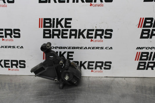 12-16 KAWASAKI NINJA650EX650F ABS REAR BACK BRAKE CALIPER W MOUNT BRACKET BB860