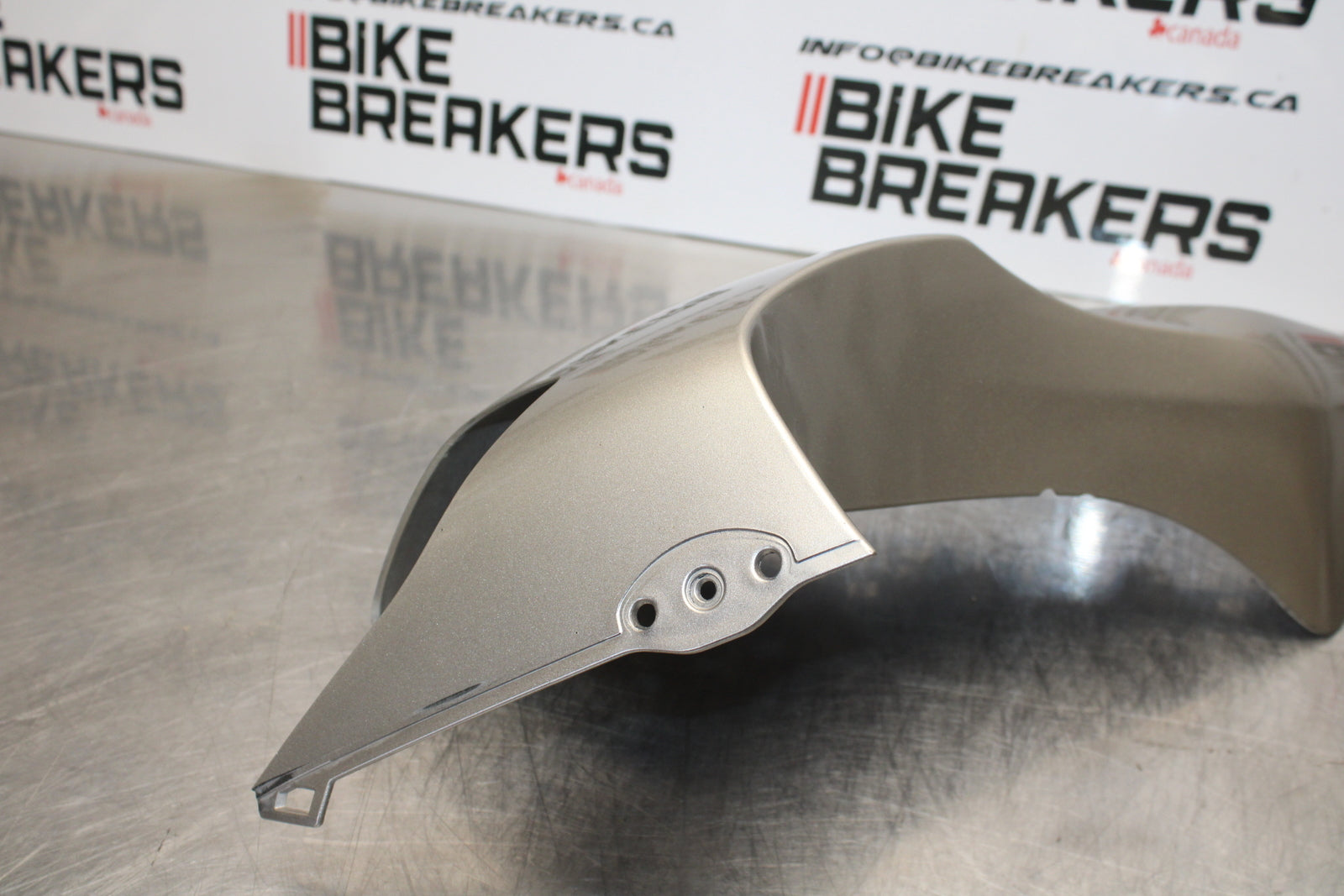 04-05 KAWASAKI NINJA ZX10R RIGHT FRONT UPPER NOSE FAIRING COWL SHROUD BB163