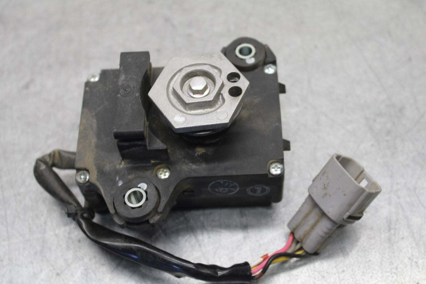 11-23 SUZUKI GSXR 750 EXHAUST VALVE SERVO MOTOR BB630