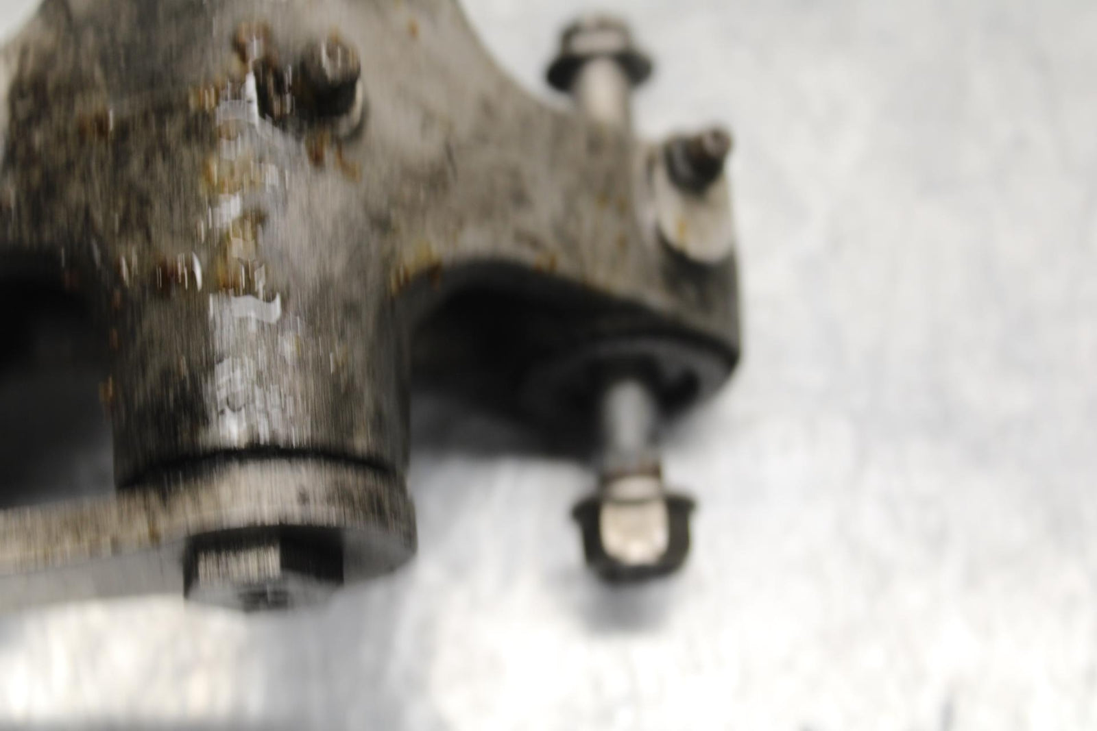 2000 Kawasaki Ninja ZX9R ZX900F REAR DOGBONE SHOCK LINKAGE LINK 39007-1287 BB70