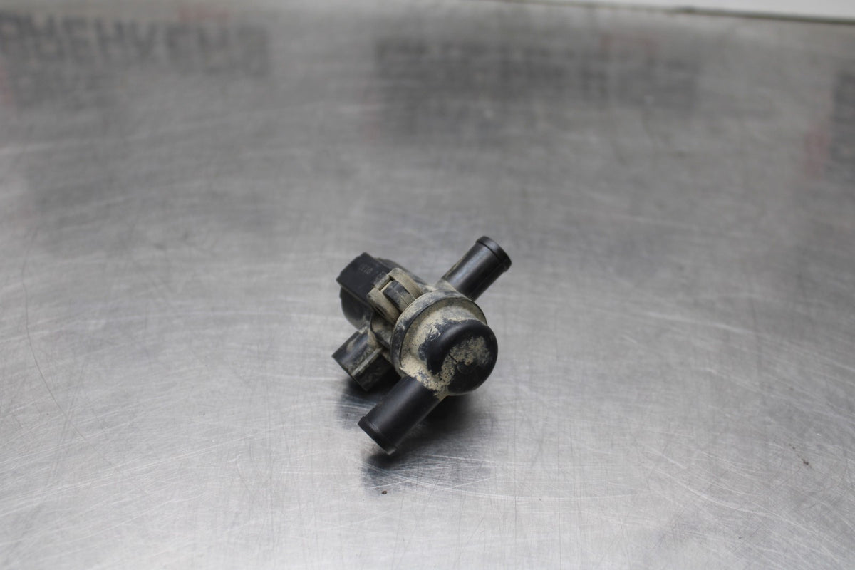 15 TRIUMPH TIGER 800 AIR VALVE SOLENOID TOP ENGINE SWITCH SENSOR BB873