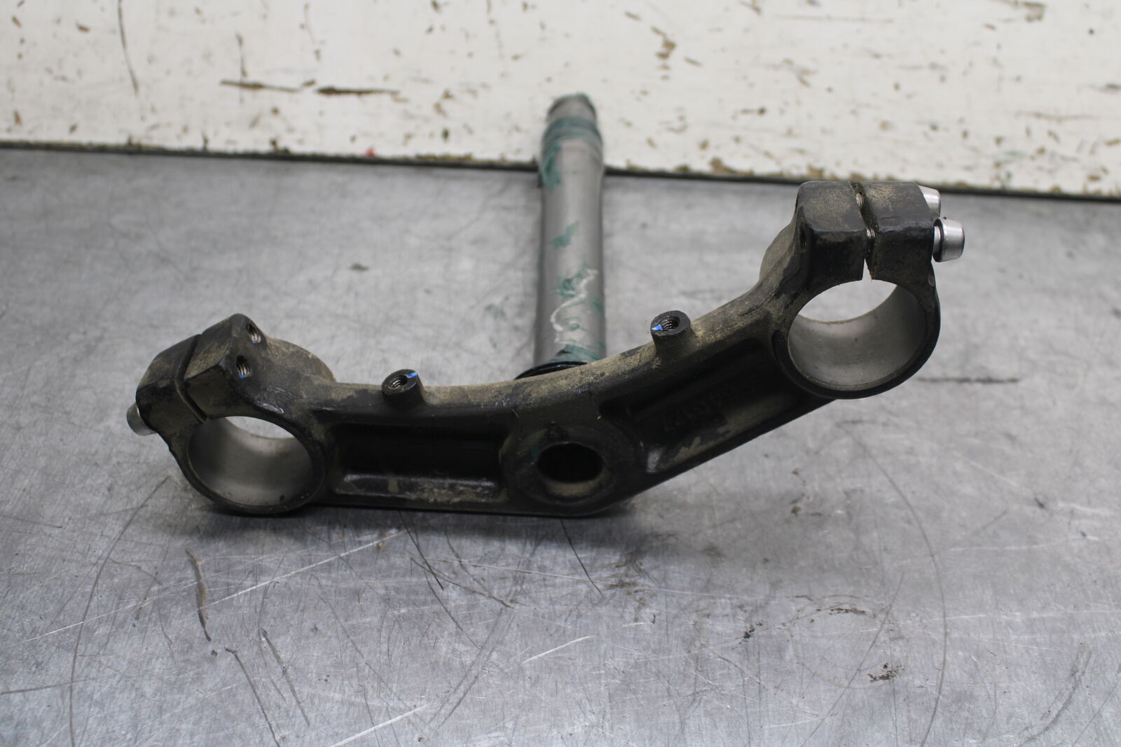 18-23 KAWASAKI NINJA 400 EX400 ABS FRONT FORKS CLAMP LOWER TRIPLE TREE BB747