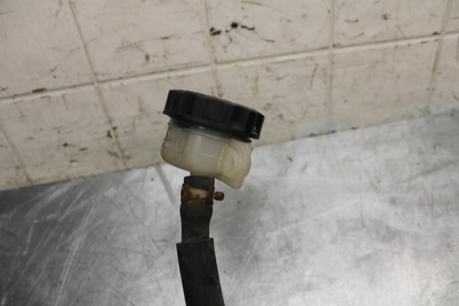 08-12 KAWASAKI NINJA 250R EX250J REAR  BRAKE MASTER CYLINDER W RESERVOIR BB496