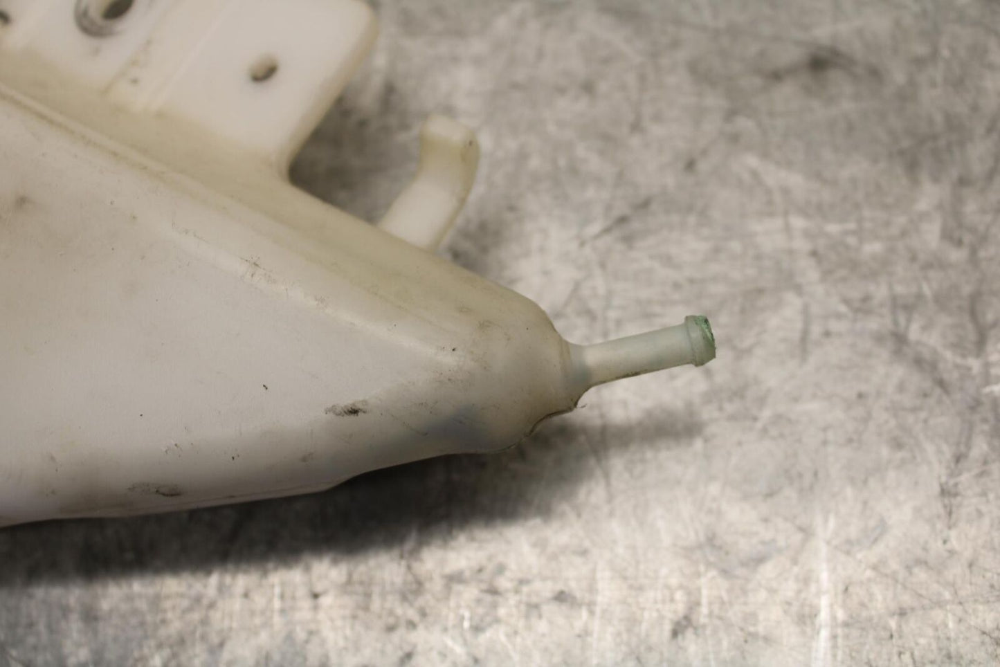 11-23 SUZUKI GSXR 750 COOLANT WATER TANK RESERVOIR BOTTLE BB54