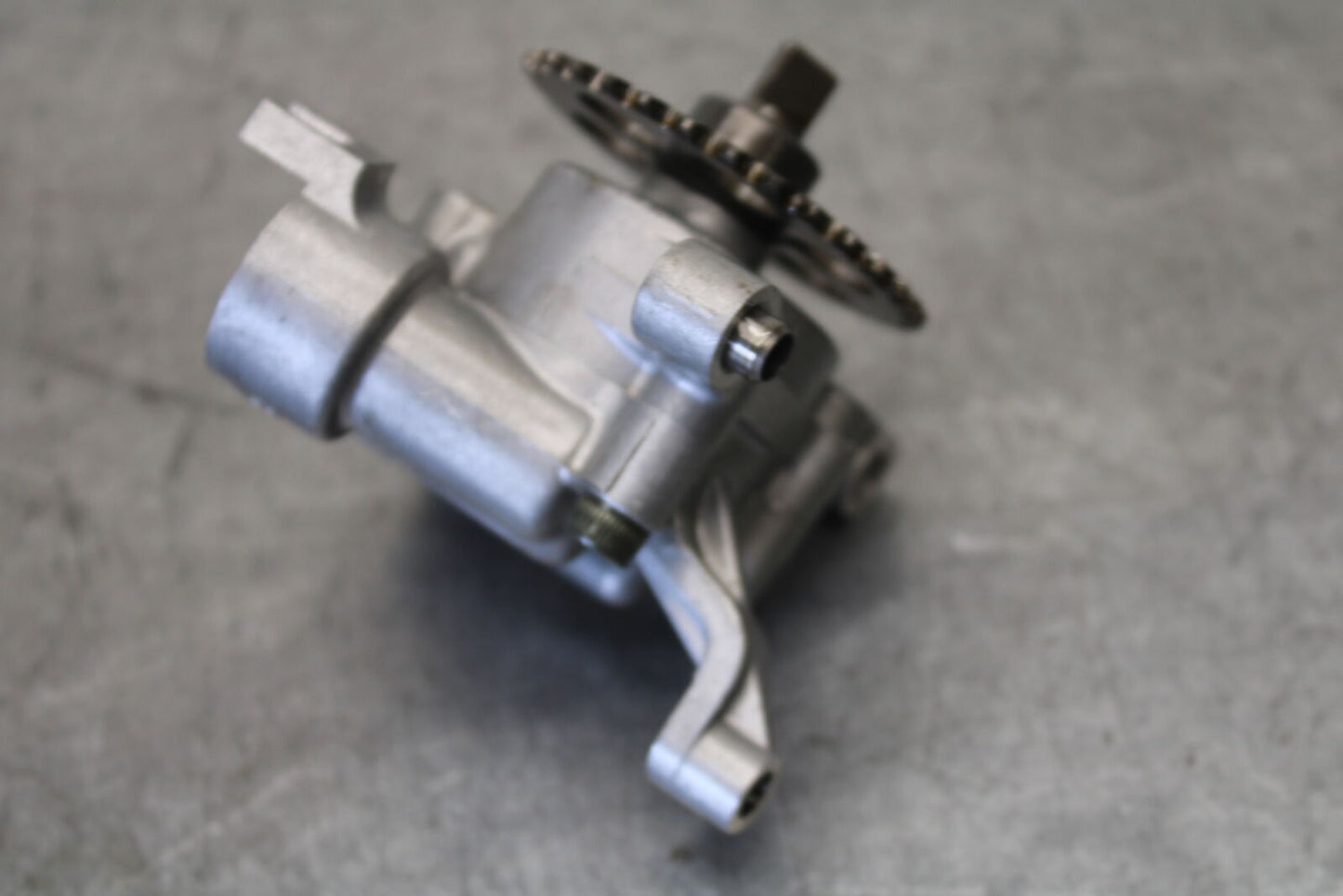 08-09 YAMAHA YZF R6S ENGINE MOTOR OIL PUMP  BB690
