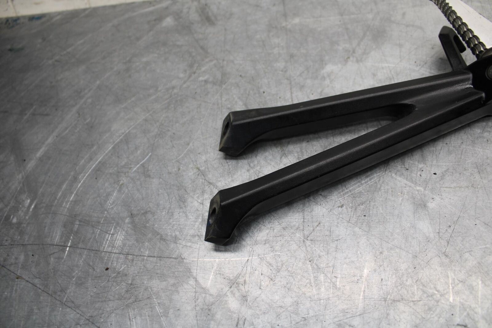 11-21 SUZUKI GSXR750 LEFT REAR BACK PASSENGER PEG 43700-14J00 BB486