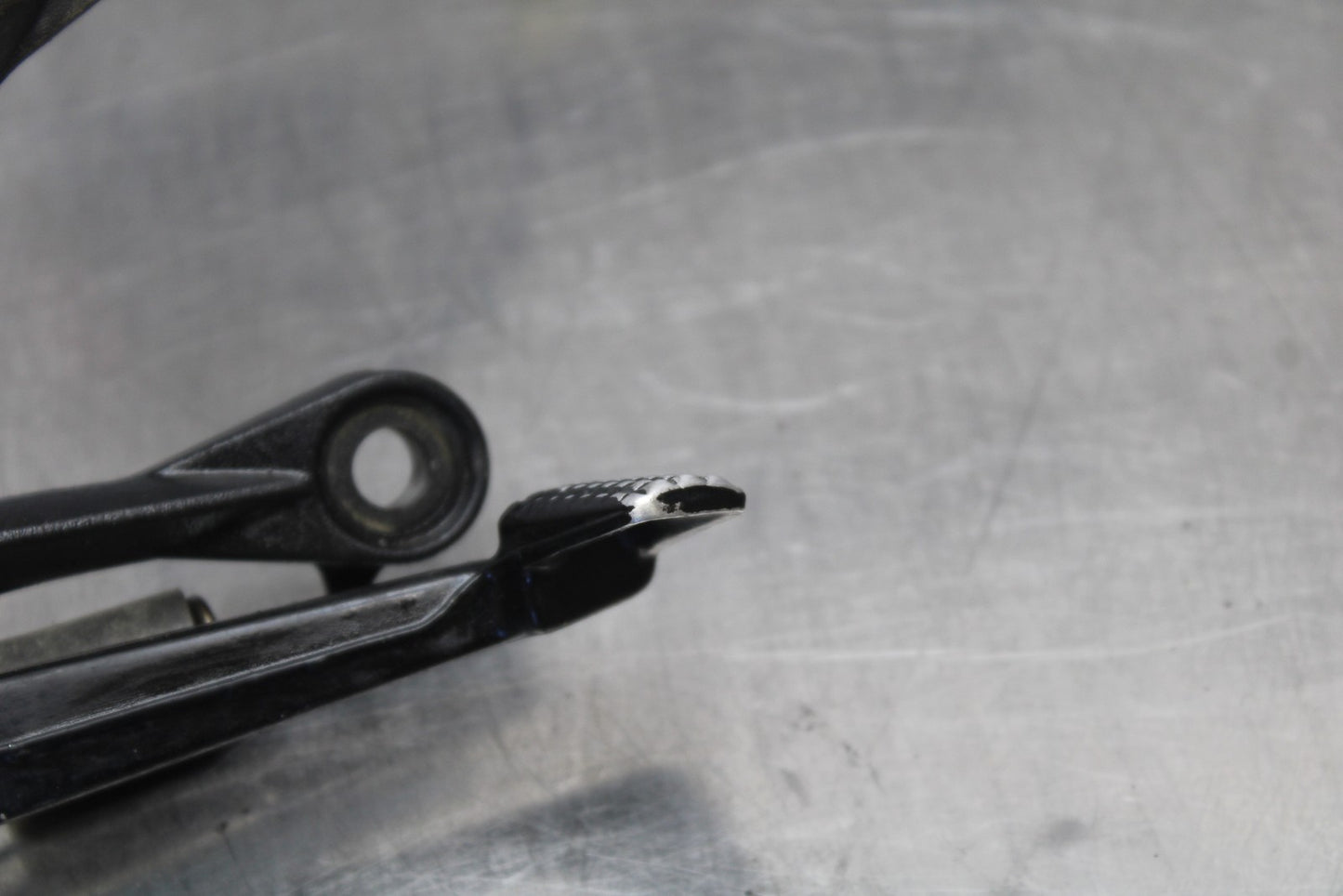 07-08 KAWASAKI NINJA ZX6R RIGHT REARSET REAR SET DRIVER FOOT PEG REST STOP BB203